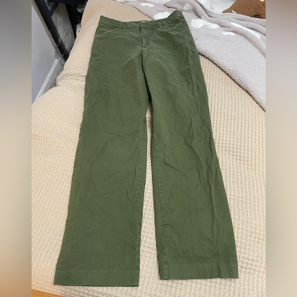 Women’s Gap khaki